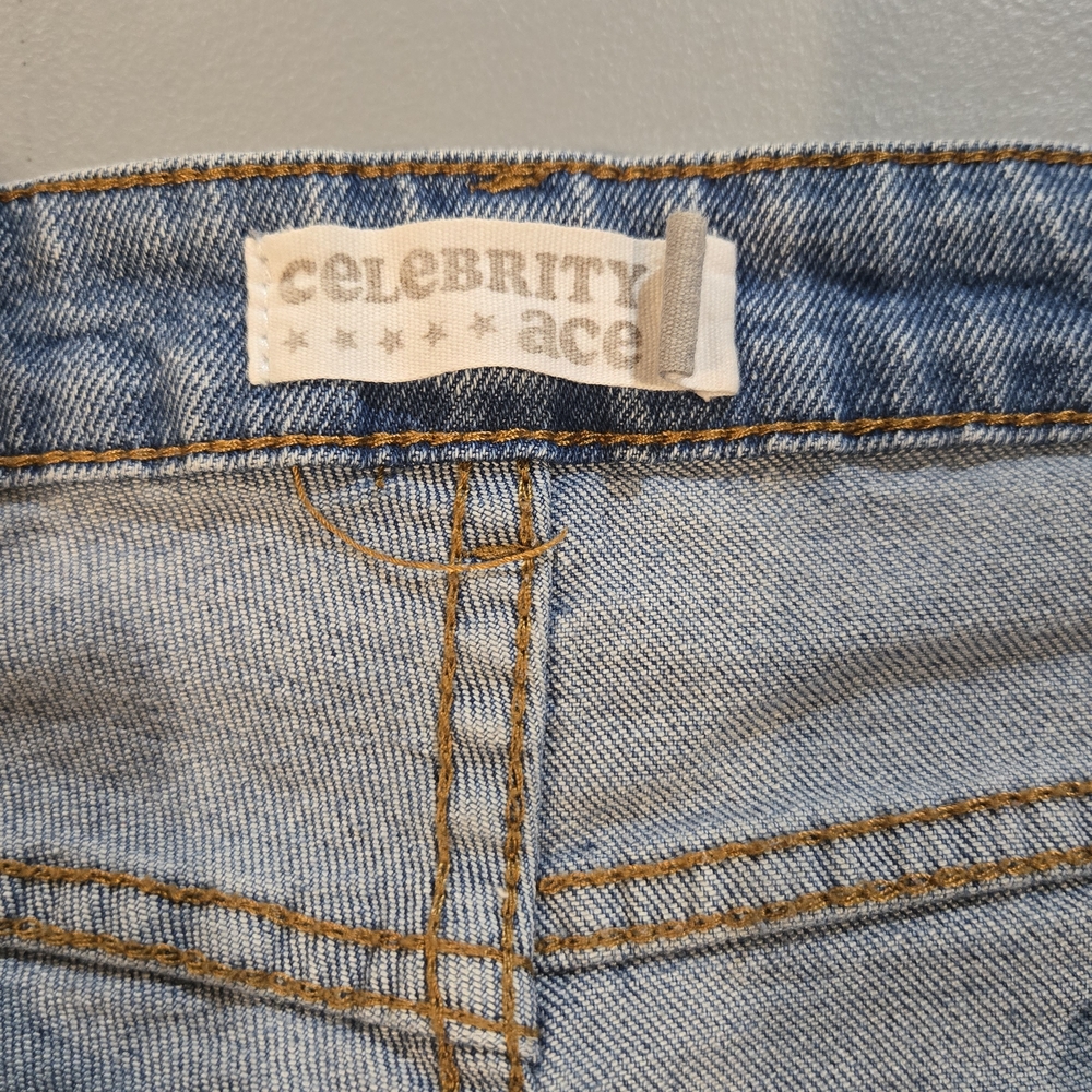 Classic Blue Distressed Straight Leg Jeans (7c7) - Picture 7 of 11